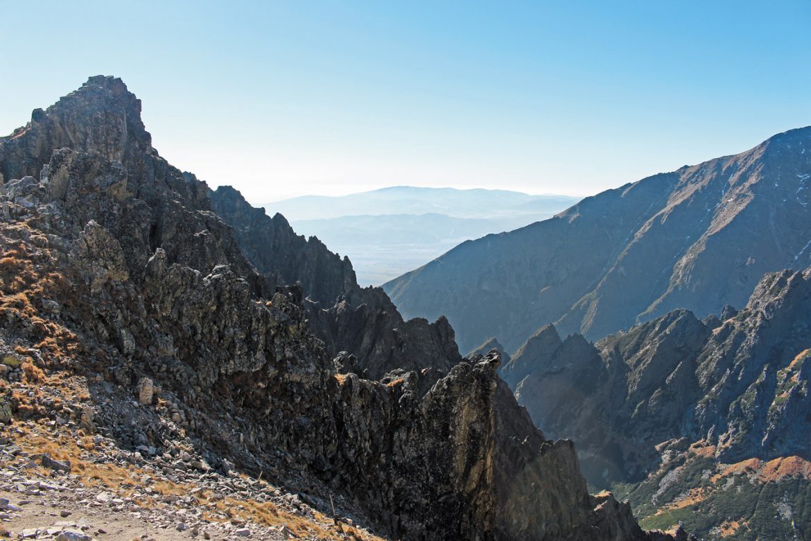 Lomnické sedlo. Miesto, kde sa nachádzala filmová chatka.
