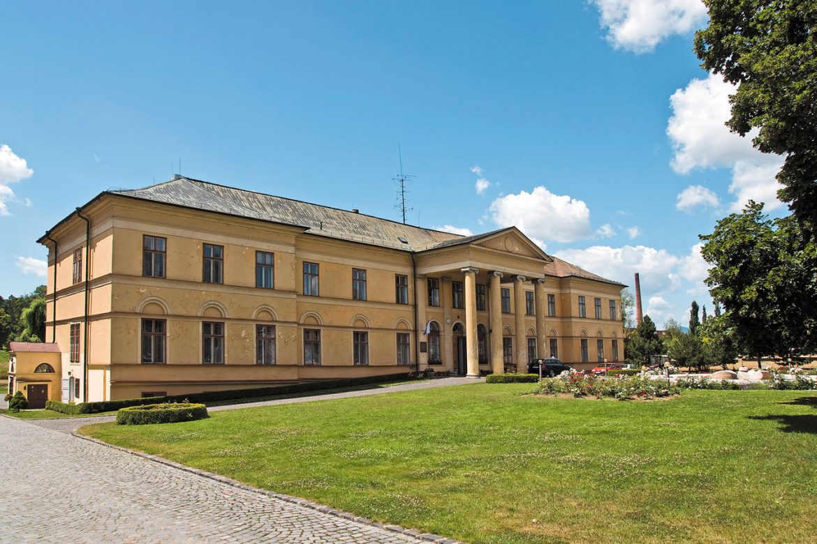 Kaštieľ v Dolnej Krupej