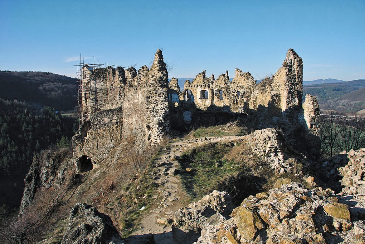Pohľad na hrad z východného paláca