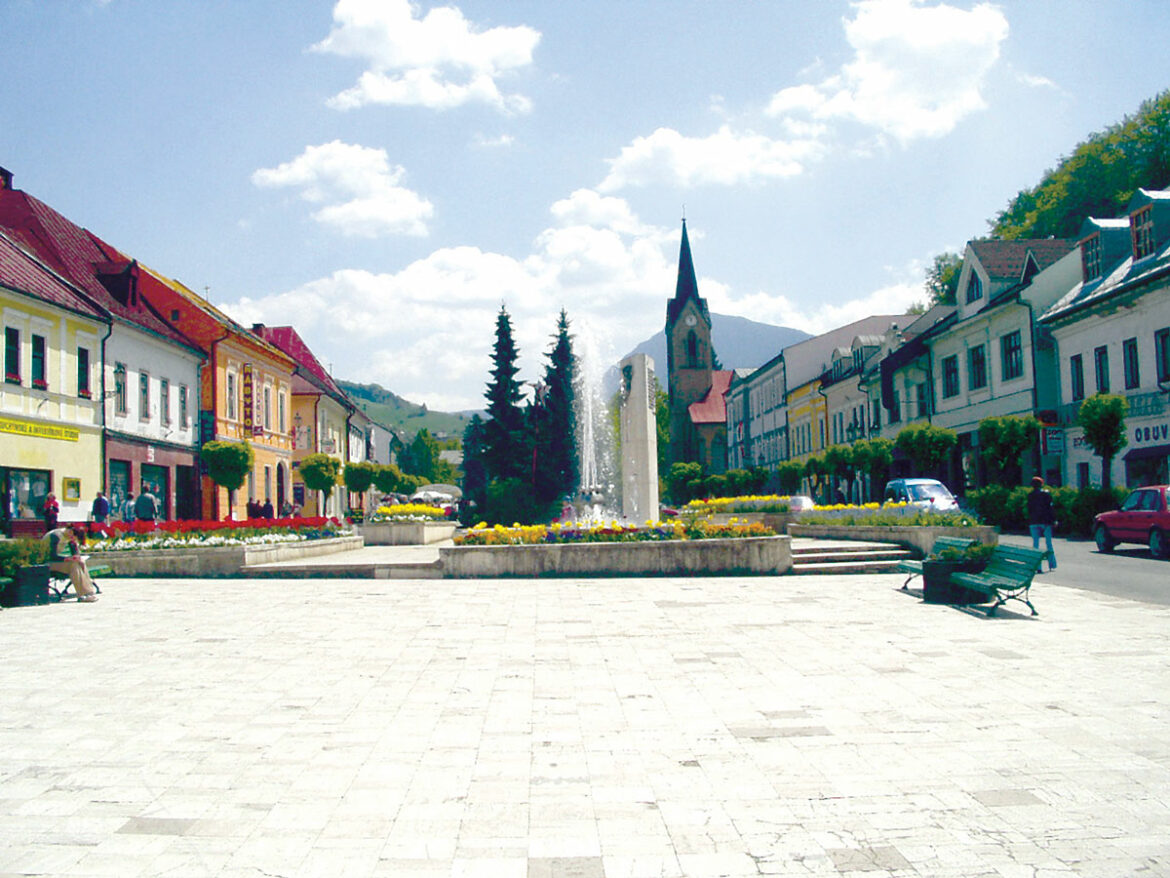 Hviezdoslavovo námestie