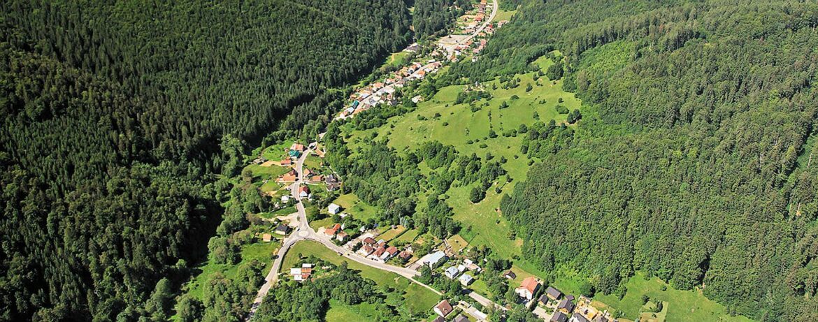Obec Bystrá leží v srdci Nízkych Tatier